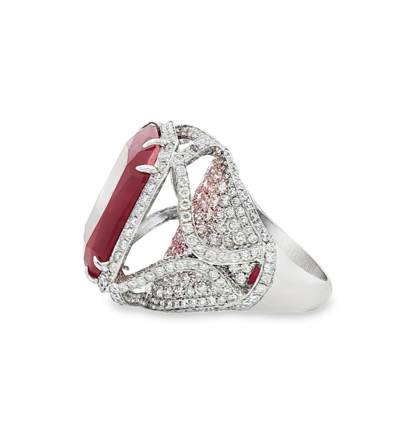 No-heat Mozambique ruby 17.27 ct octagonal brilliant cut ring in 18k white gold with 4.00 ct diamonds, certified by C. Dunaigre and GIA