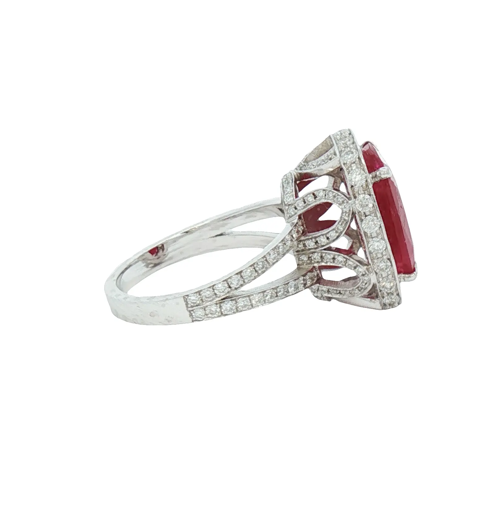 Platinum ring with 5.30 ct no-heat cushion-cut Mozambique ruby and 4.05 ct diamonds, certified by C. Dunaigre