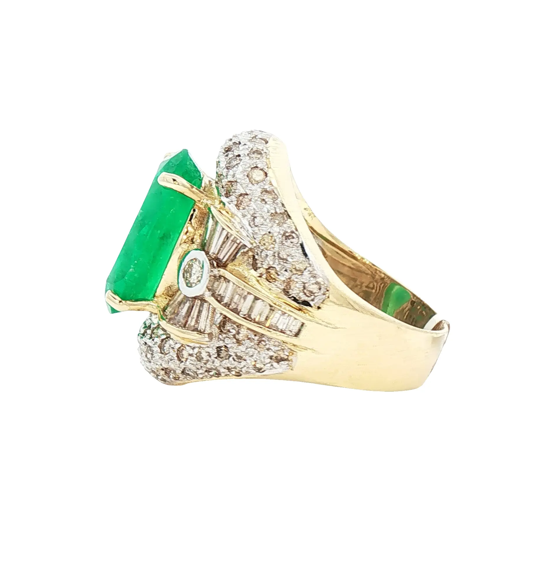 Colombian 6.89-carat oval emerald ring in 14K yellow gold with 4.35-carat diamond halo, C. Dunaigre-certified